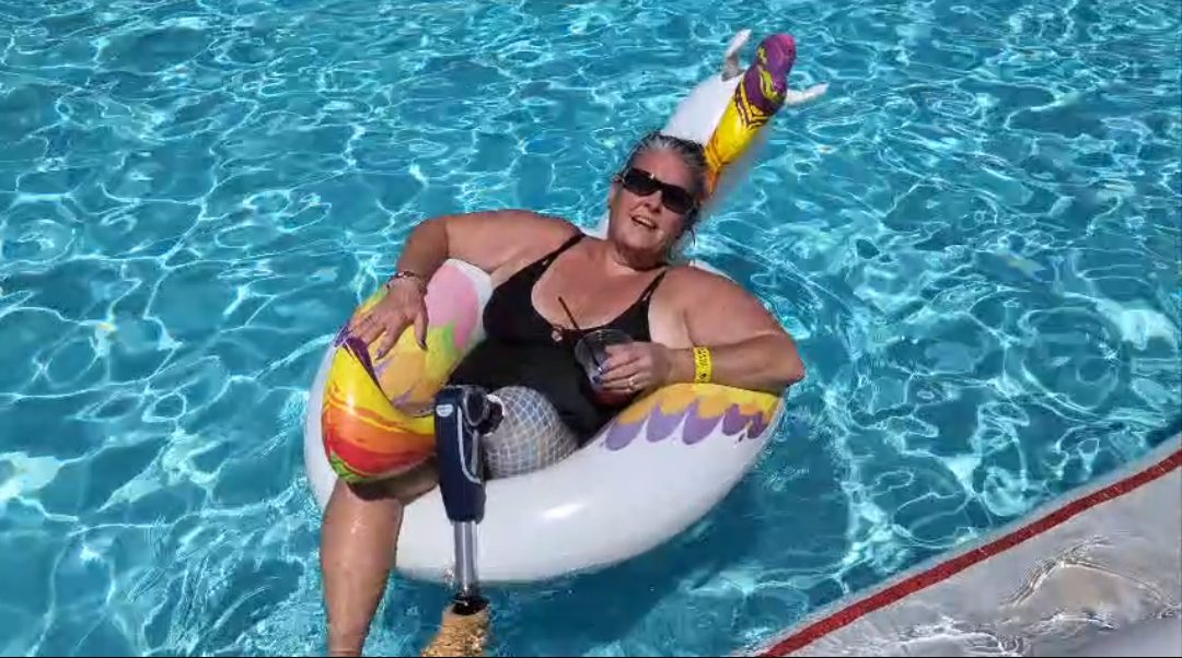 Marley Gibson in cruise ship pool on unicorn float