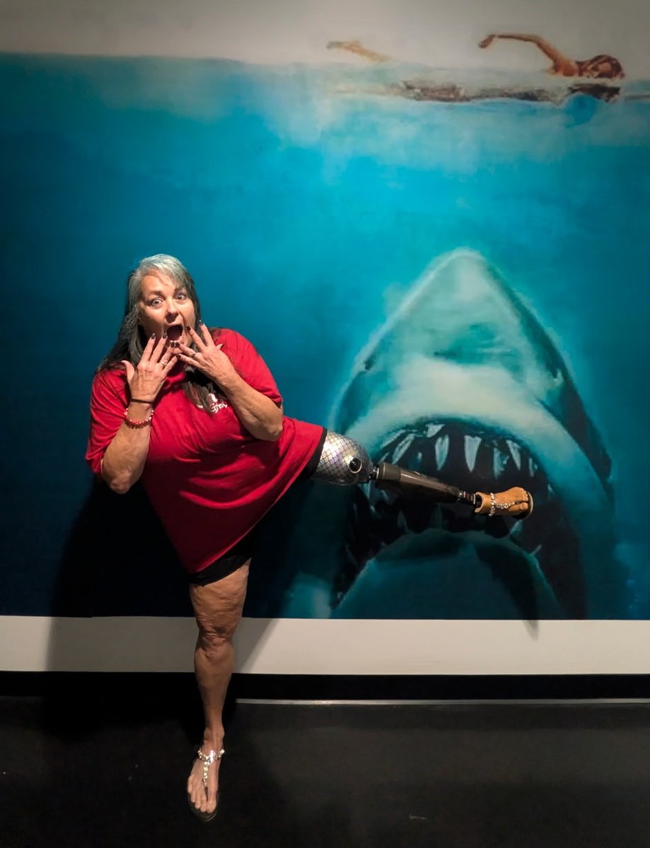 Marley Gibson at the Jaws IMAX with prosthetic leg